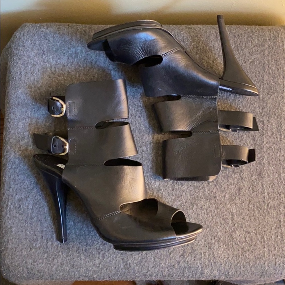 NWOB! Vic Matie Heels